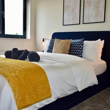 Stylish Modern 1Bed Apartment In Bedford Eksteriør bilde